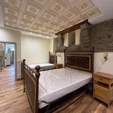 - The House With Well And The Frescos Palace