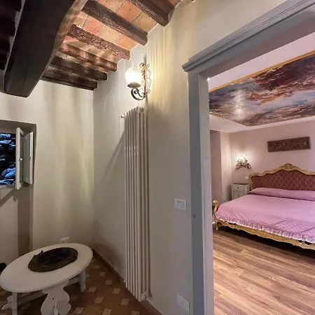 Appartamento - The House With Well And The Frescos Palace Cortona