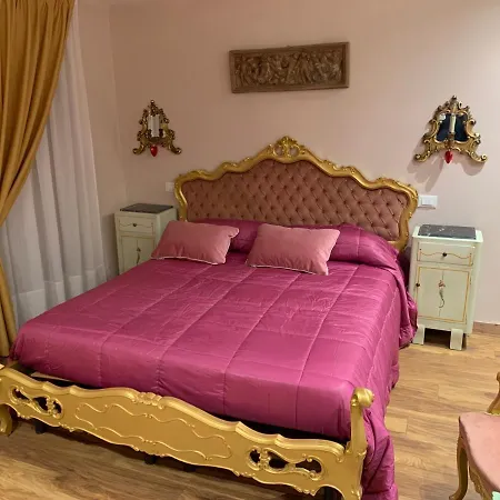 - The House With Well And The Frescos Palace Appartamento Cortona
