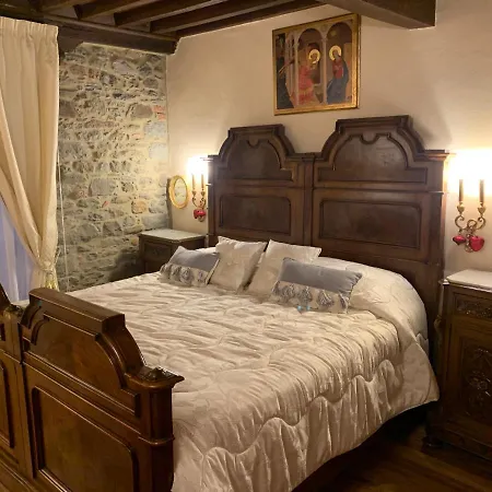 - The House With Well And The Frescos Palace Appartamento Cortona