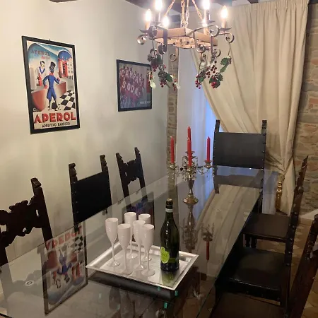 - The House With Well And The Frescos Palace Apartment Cortona