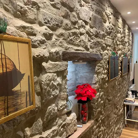 - The House With Well And The Frescos Palace Appartamento *